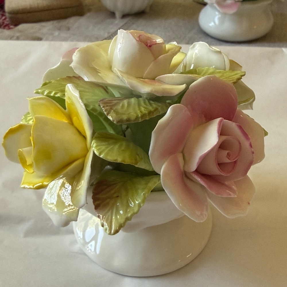 Royal Stratford England fine bone china floral roses basket